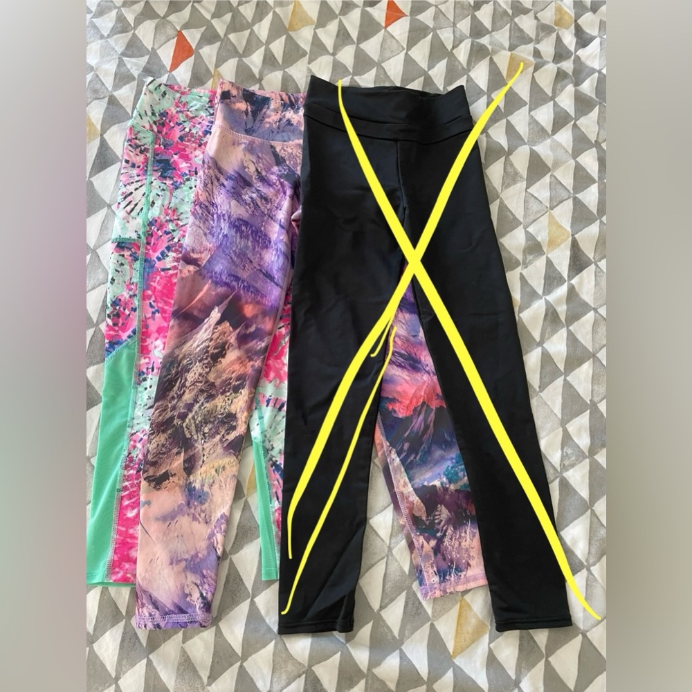 Lot of 2 girl’s size Medium leggings